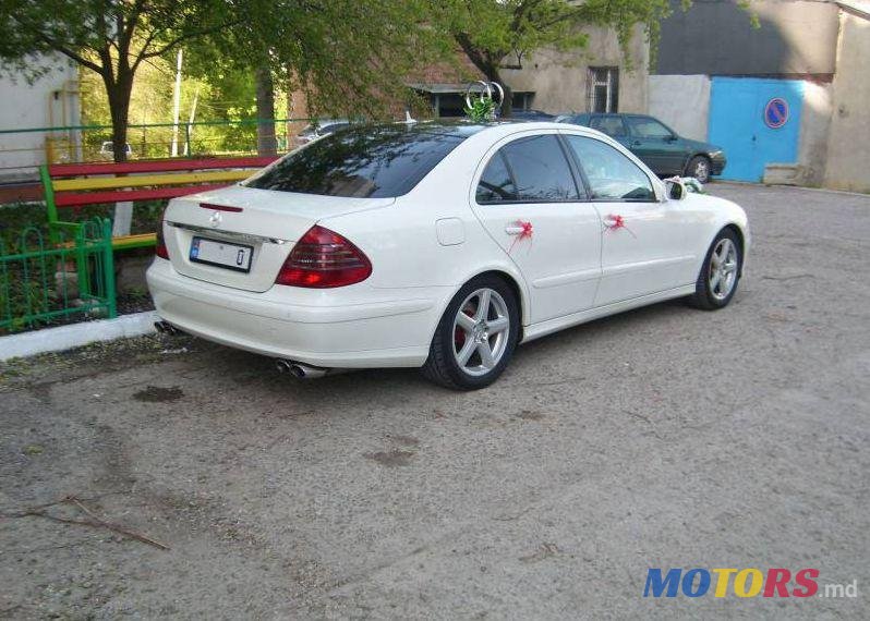 2007' Mercedes-Benz E photo #2