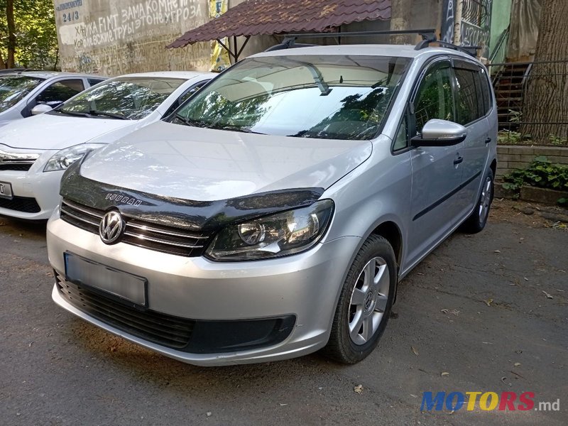 2014' Volkswagen Touran photo #1