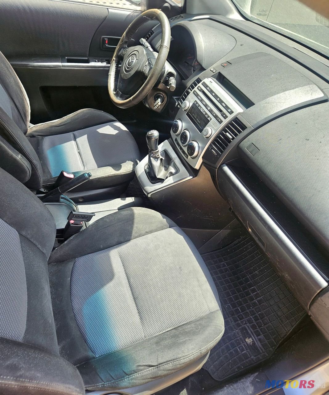 2007' Mazda 5 photo #4