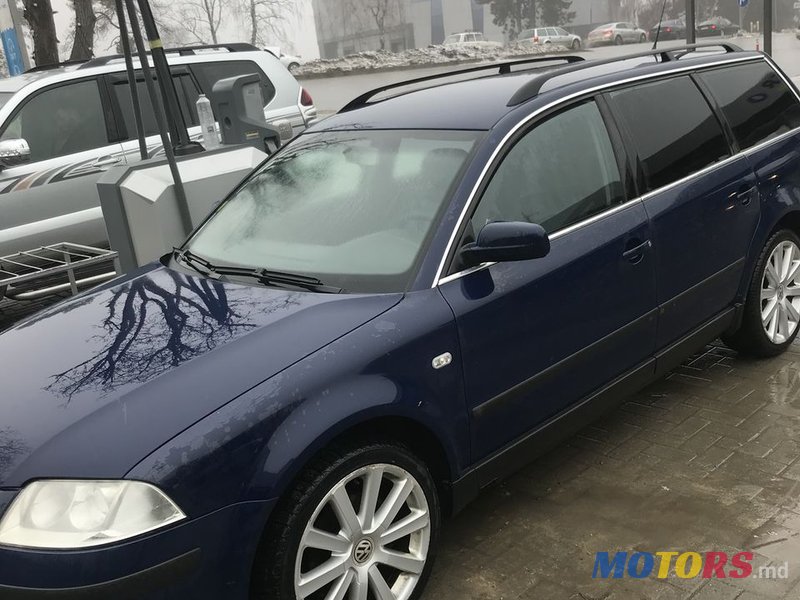 2003' Volkswagen Passat photo #1