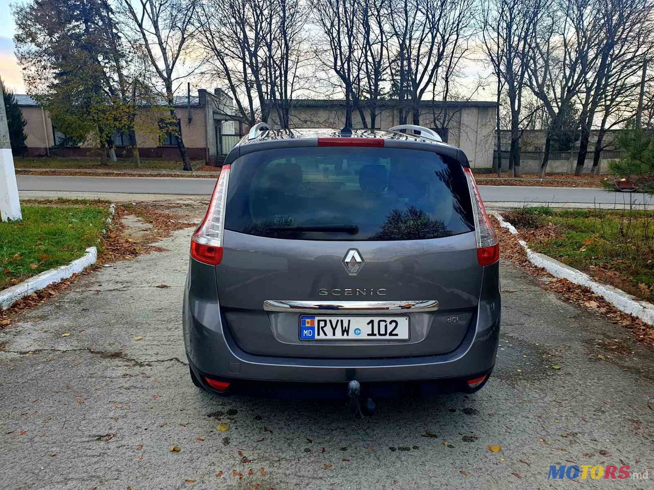 2013' Renault Grand Scenic photo #4