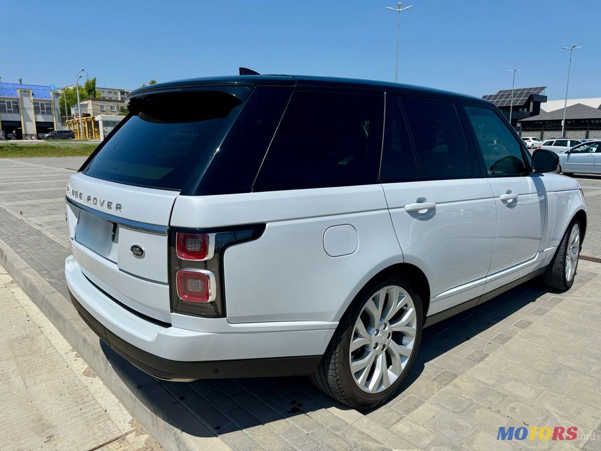 2020' Land Rover Range Rover photo #4