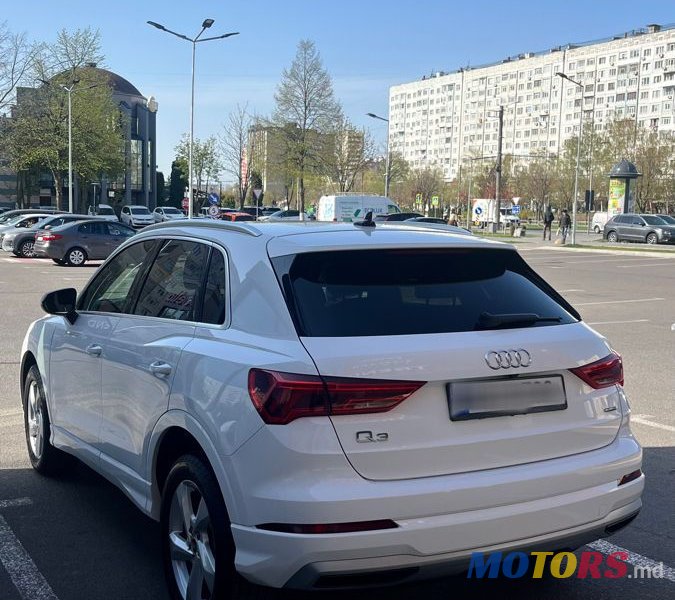 2019' Audi Q3 photo #3