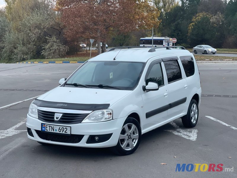 2012' Dacia Logan photo #3