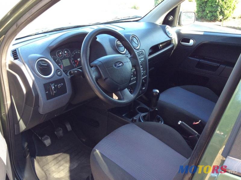 2006' Ford Fusion photo #3