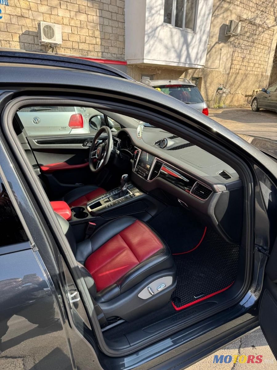 2018' Porsche Macan photo #5