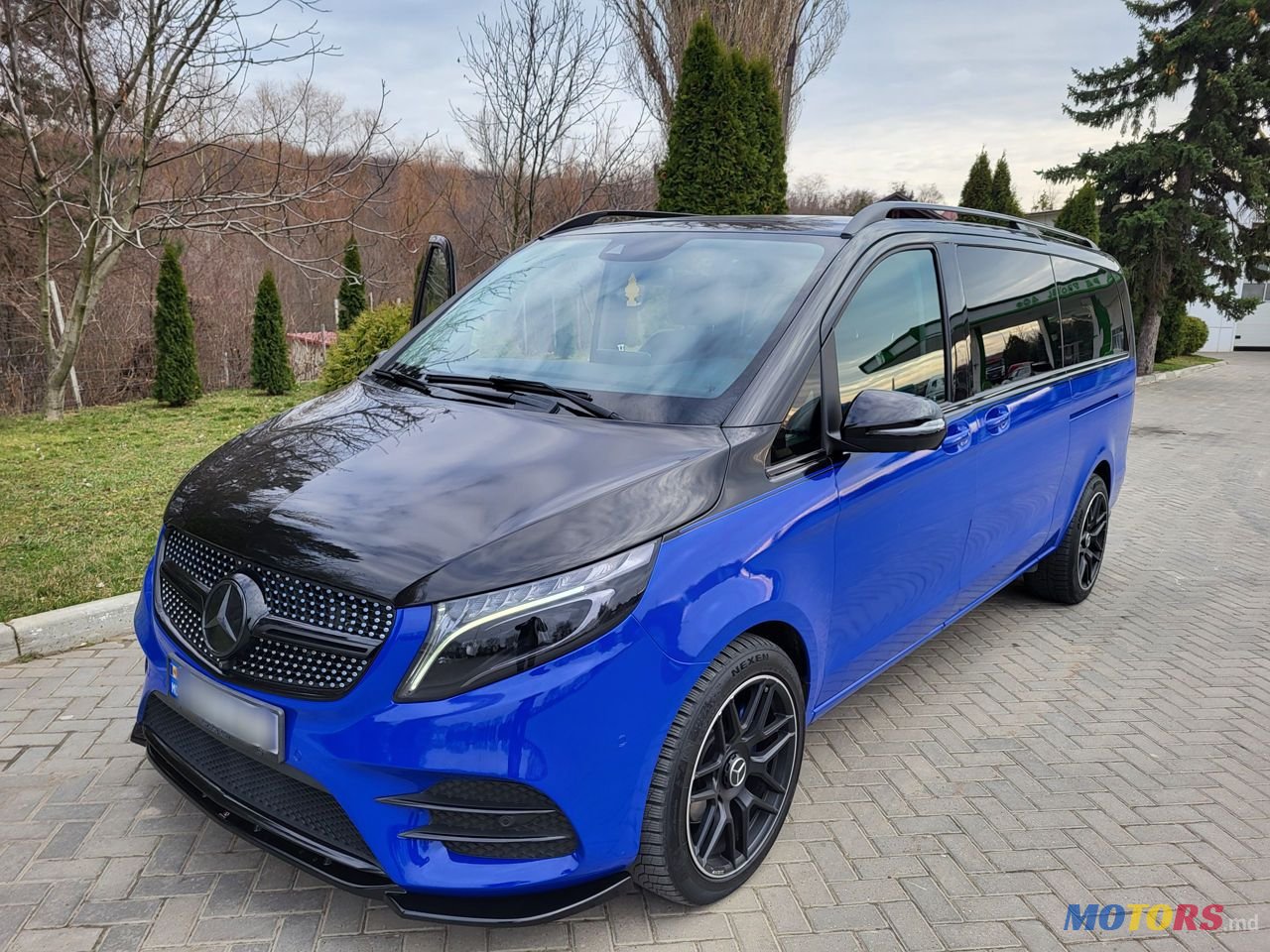 2017' Mercedes-Benz V-Class photo #6