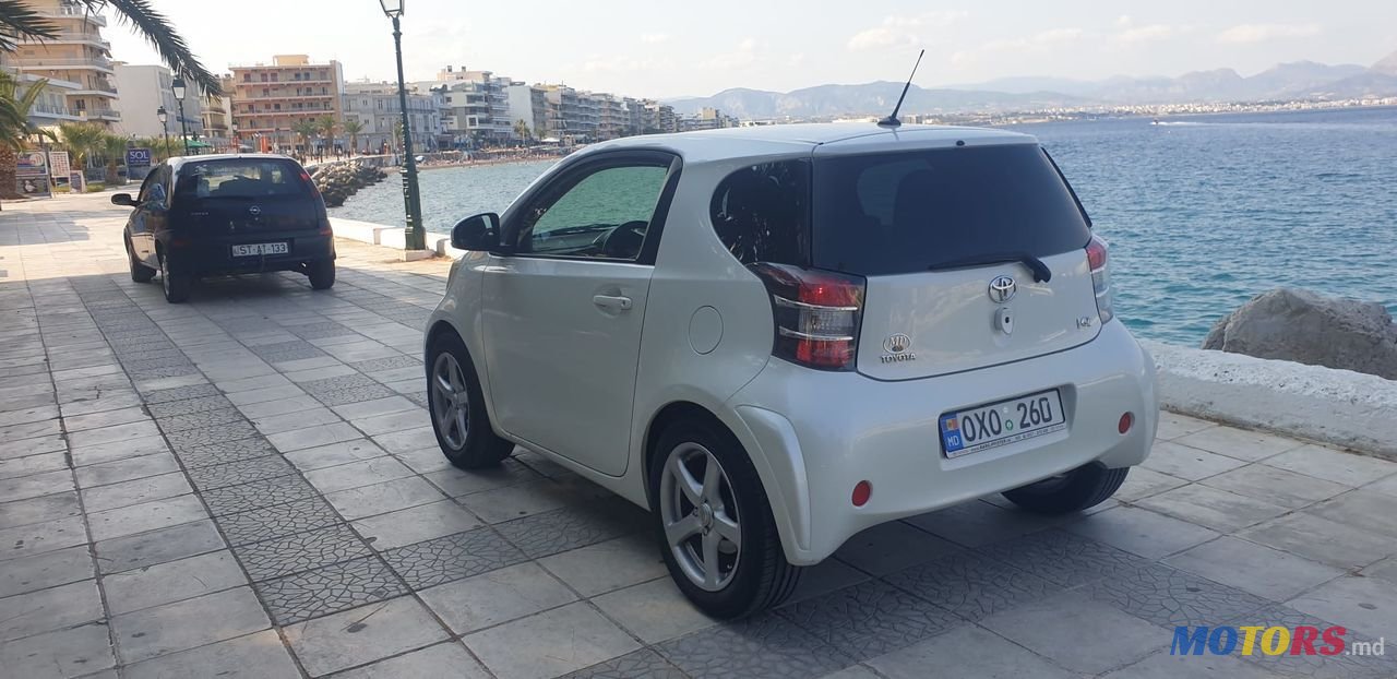 2009' Toyota iQ photo #3