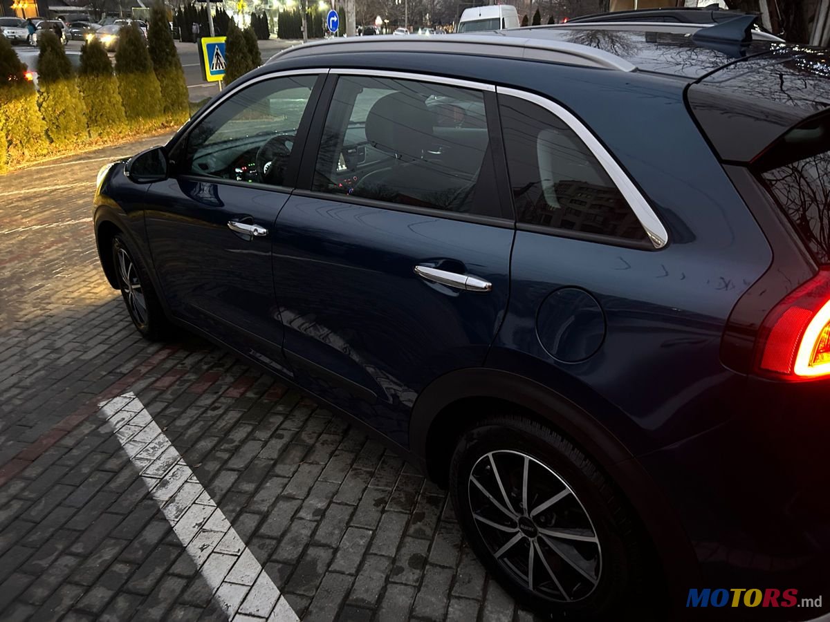 2018' Kia Niro photo #4