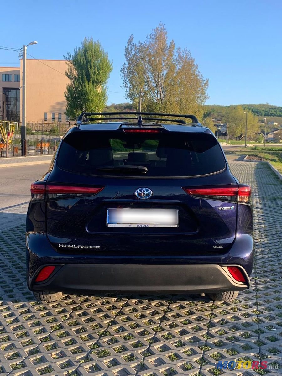 2020' Toyota Highlander photo #5