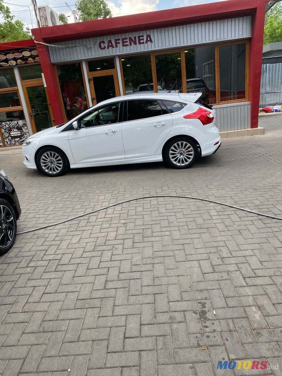 2014' Ford Focus photo #6