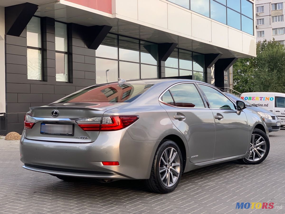 2015' Lexus Es Series photo #3