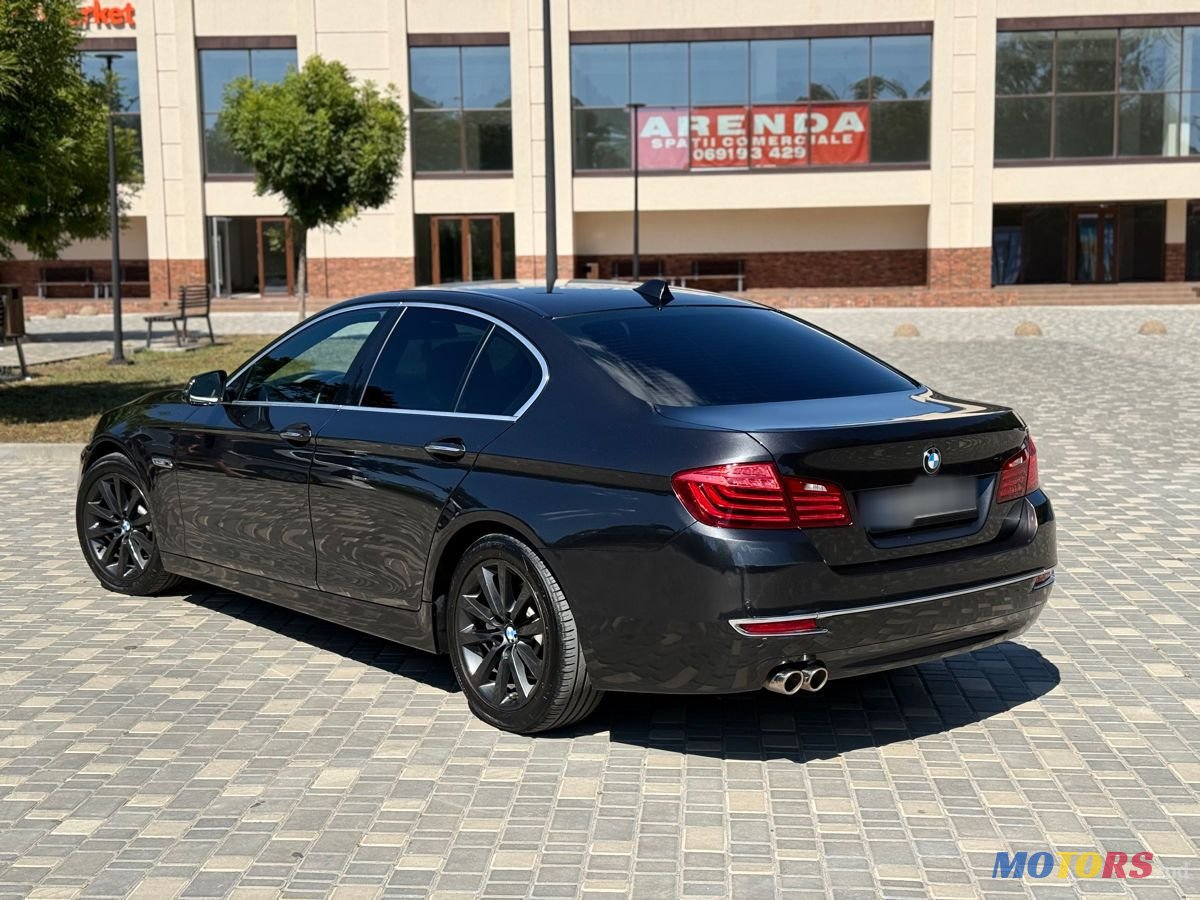 2013' BMW 5 Series photo #6