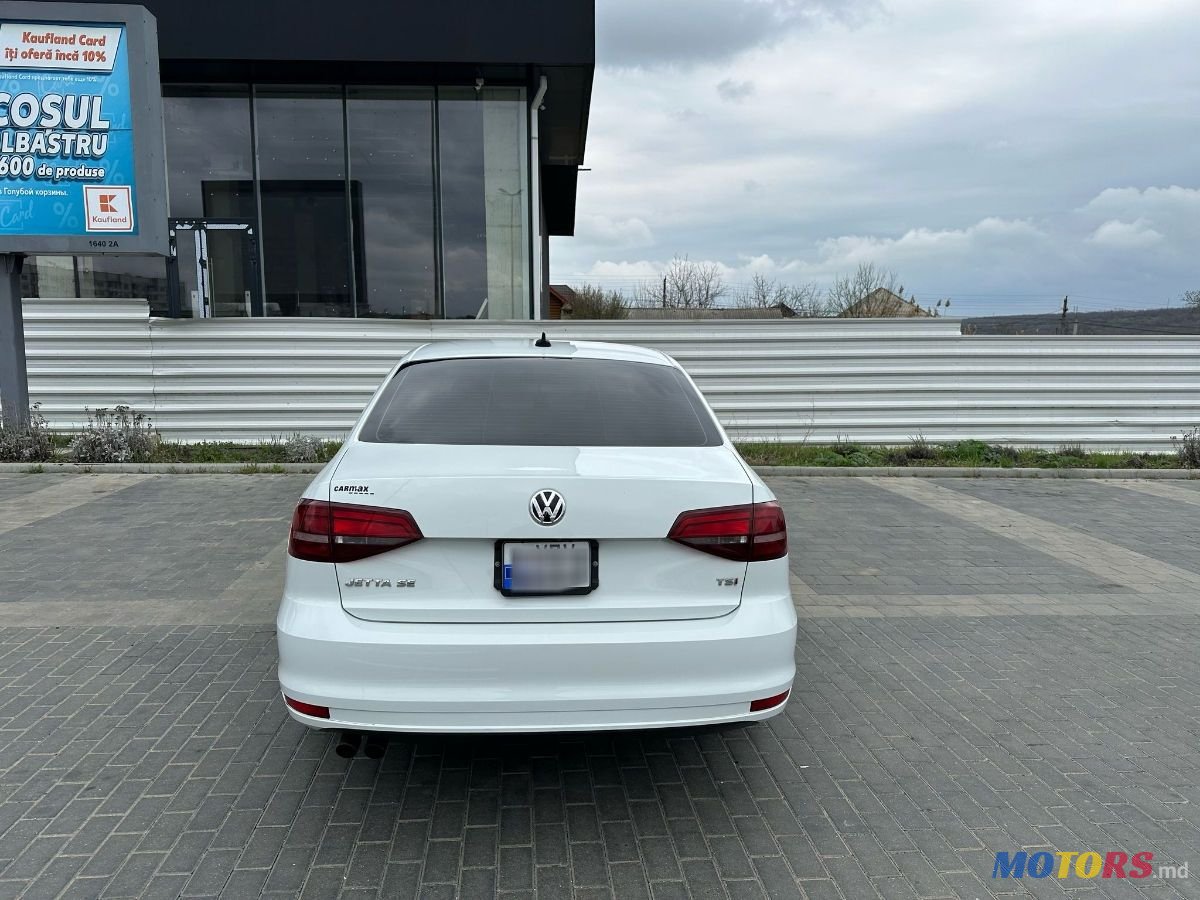 2016' Volkswagen Jetta photo #6