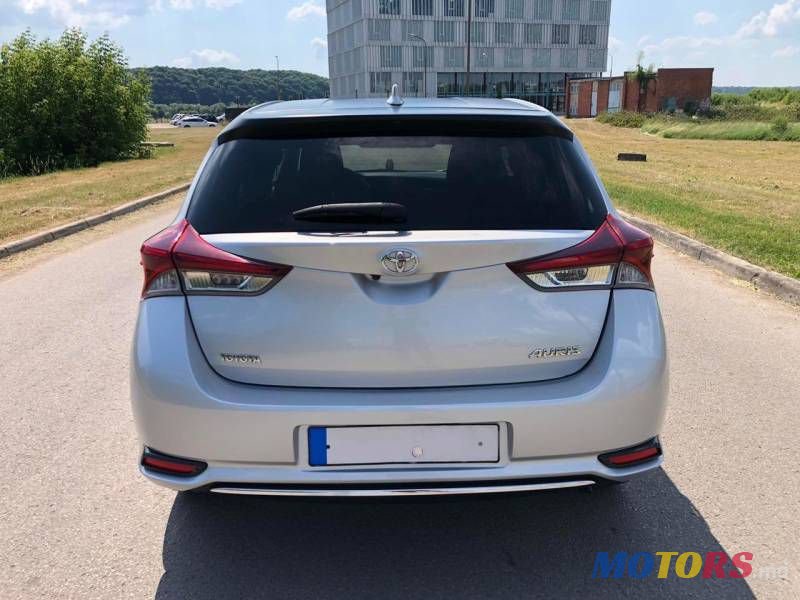 2016' Toyota Auris photo #4