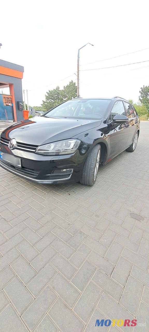 2013' Volkswagen Golf photo #1