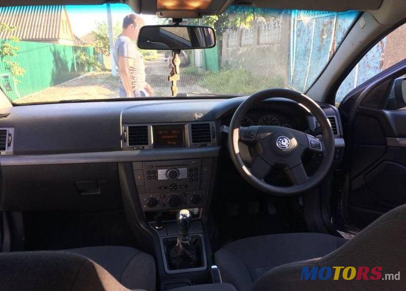 2005' Opel Vectra photo #2