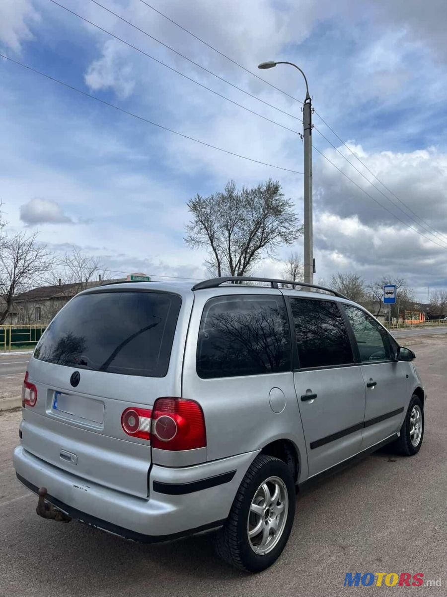 2006' Volkswagen Sharan photo #3