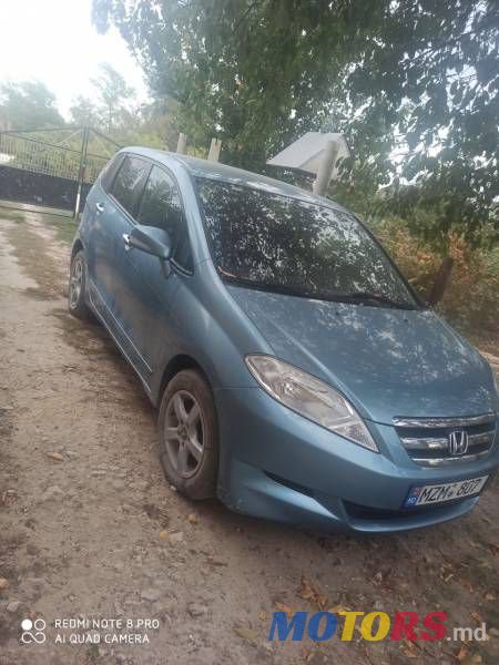 2005' Honda FR-V photo #3