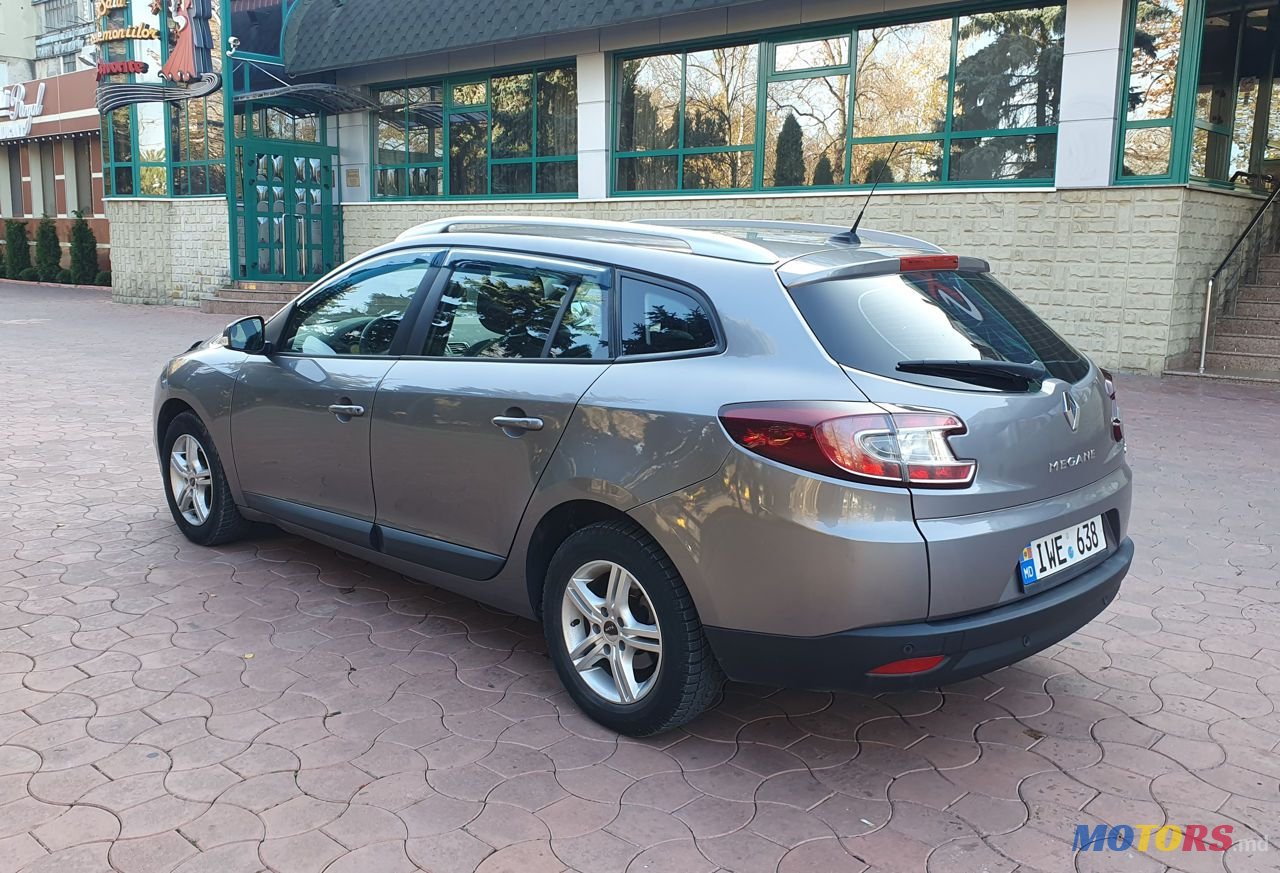 2010' Renault Megane photo #1