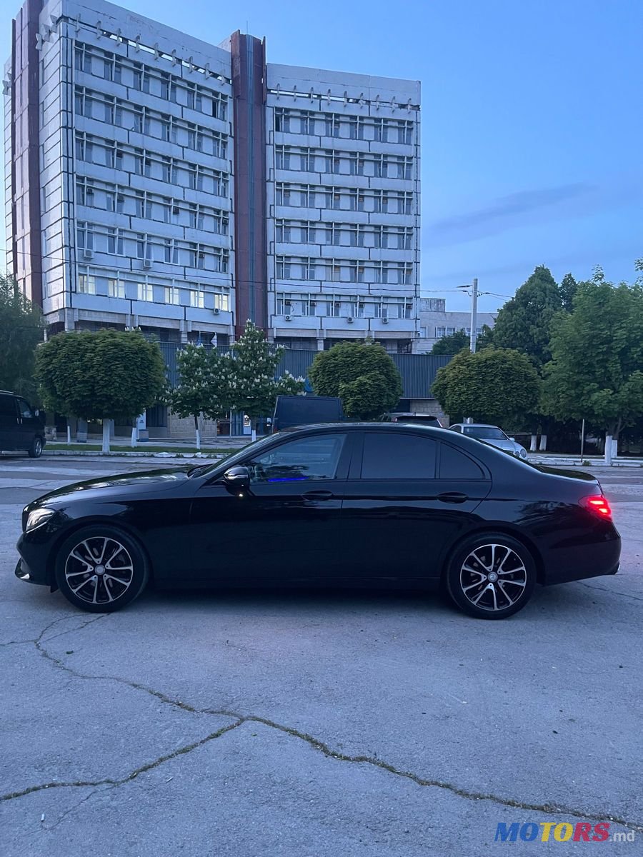 2017' Mercedes-Benz E Класс photo #4