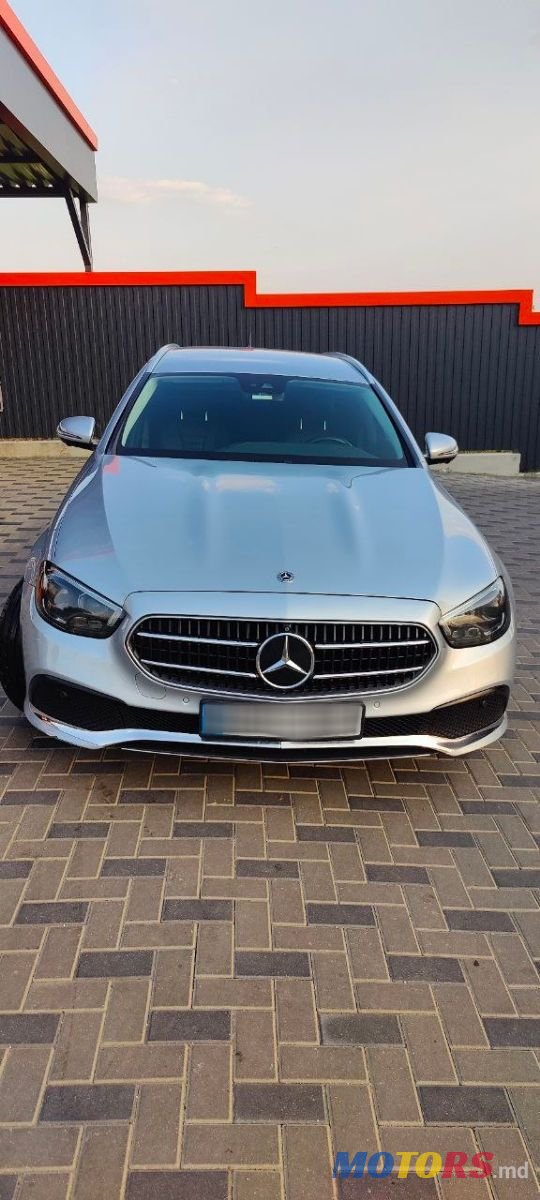 2021' Mercedes-Benz E-Class photo #1