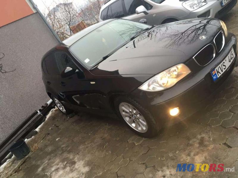 2004' BMW 1 Series photo #1