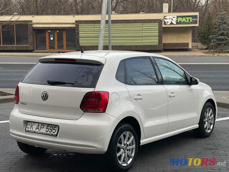 2010' Volkswagen Polo photo #4