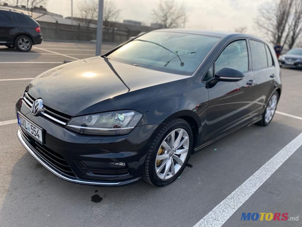 2014' Volkswagen Golf photo #1