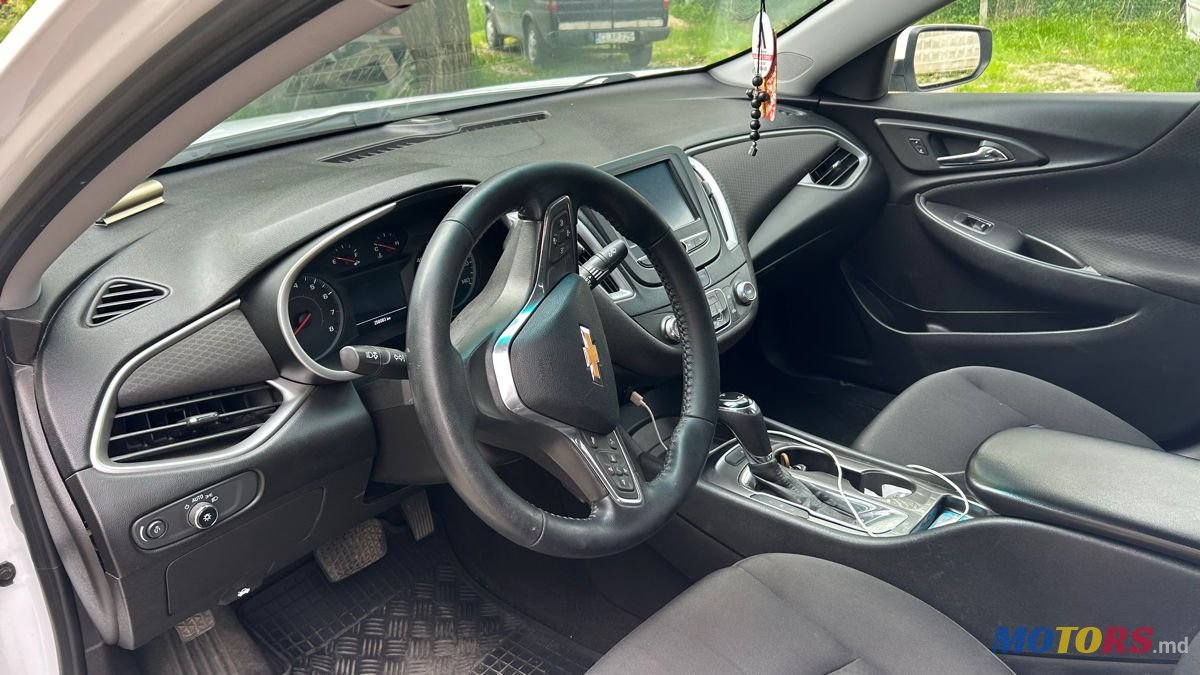 2016' Chevrolet Malibu photo #6