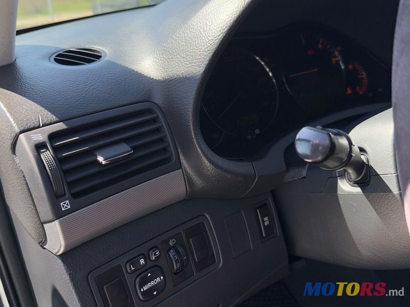 2007' Toyota Avensis photo #5
