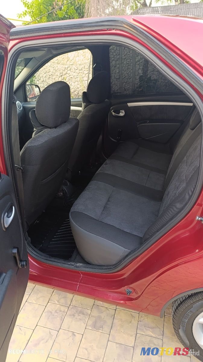 2009' Dacia Logan photo #6