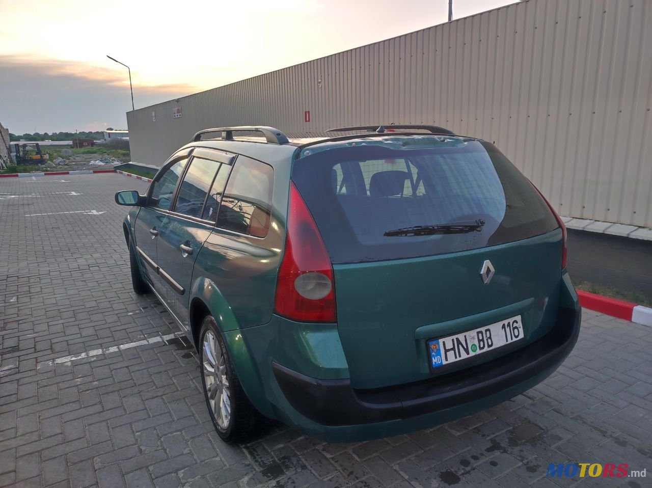 2004' Renault Megane photo #3