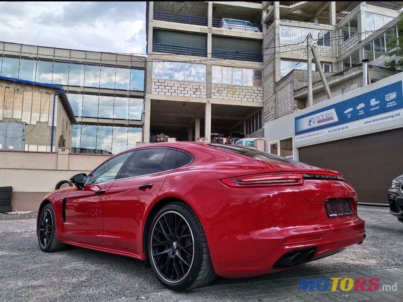 2018' Porsche Panamera photo #4