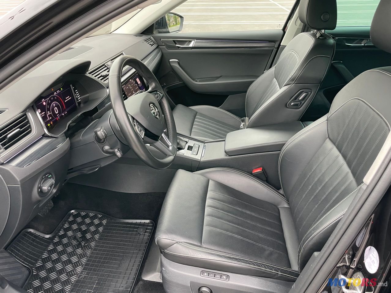 2020' Skoda Superb photo #5