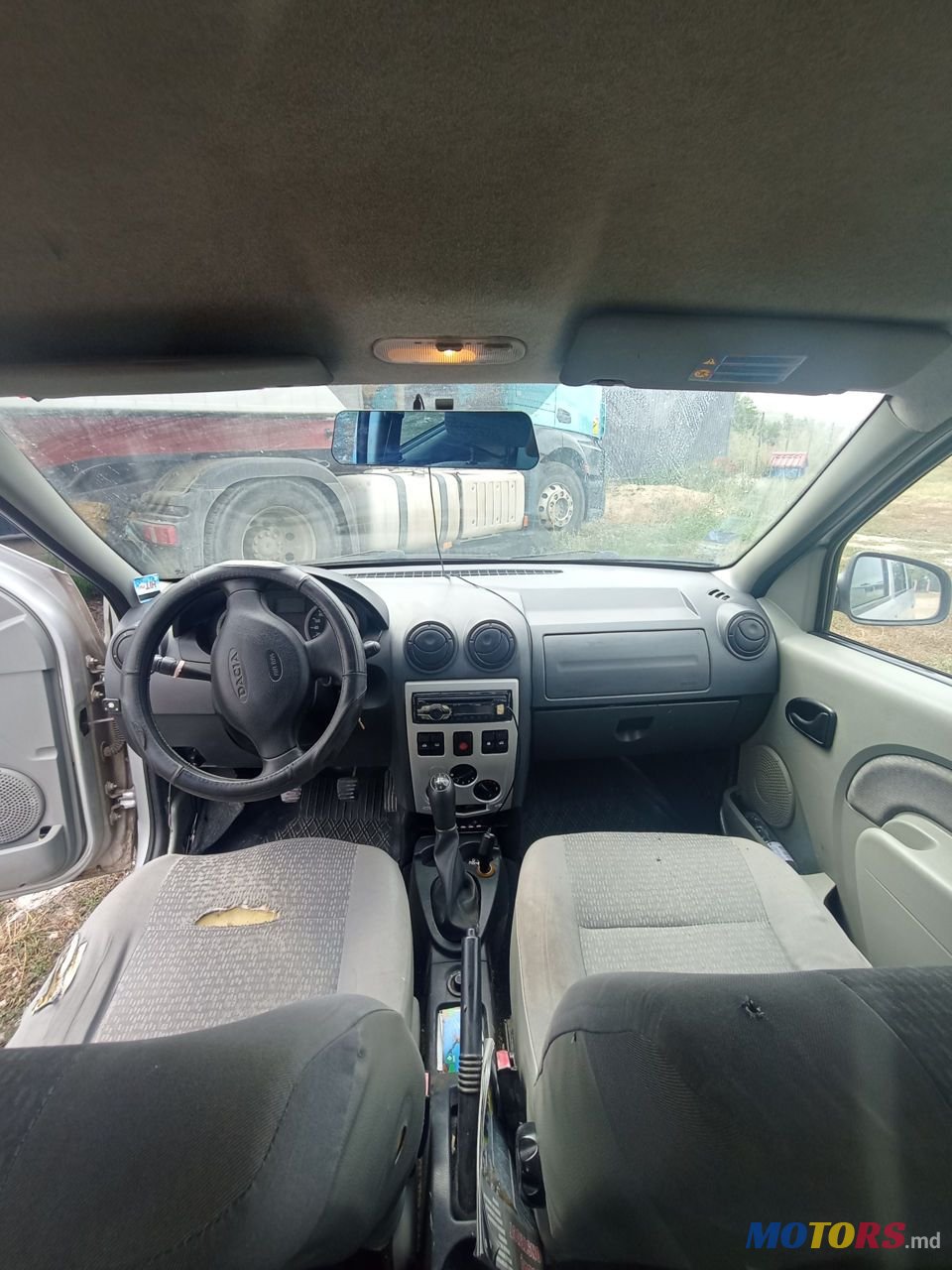 2007' Dacia Logan Mcv photo #2