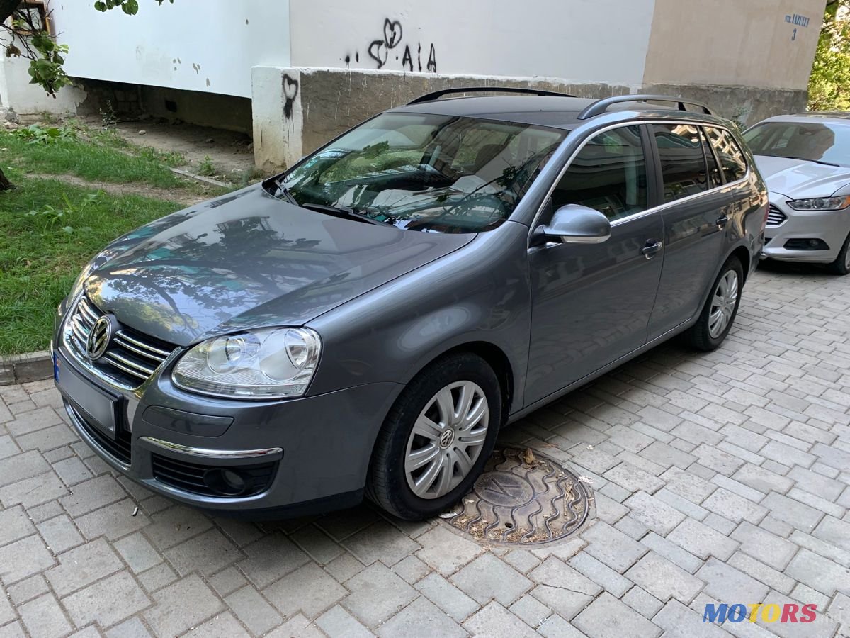 2008' Volkswagen Golf photo #1