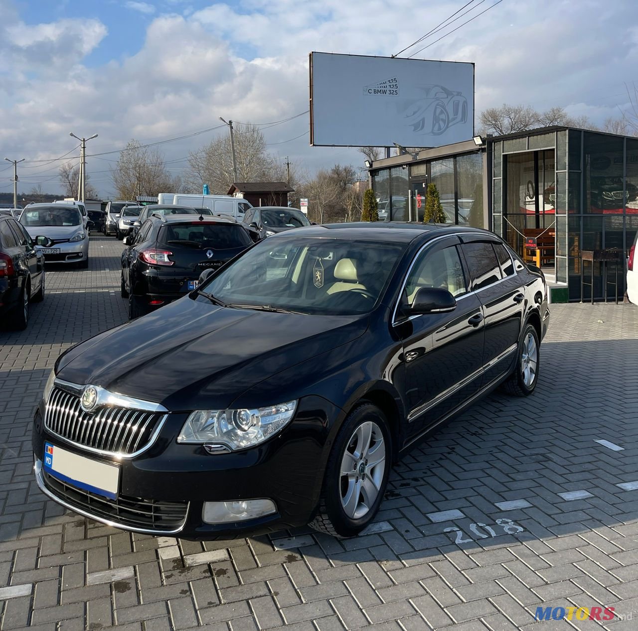 2010' Skoda Superb photo #1