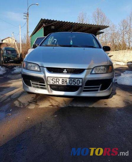 2004' Mitsubishi Space Star photo #1
