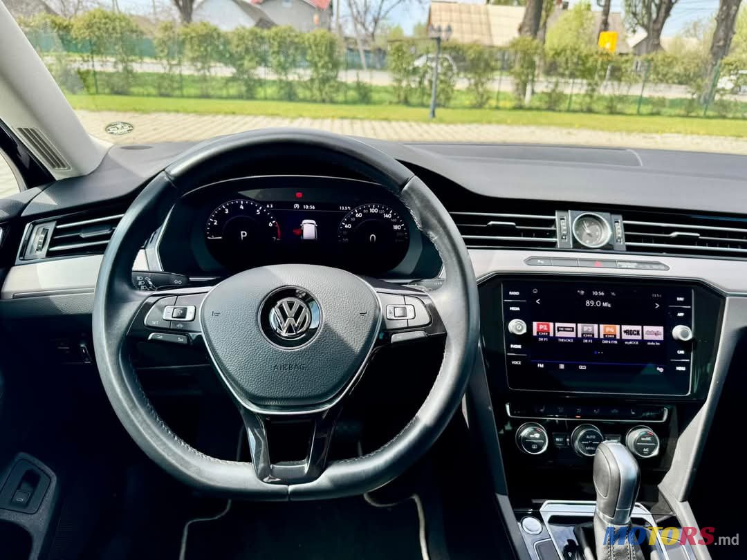 2018' Volkswagen Passat photo #3