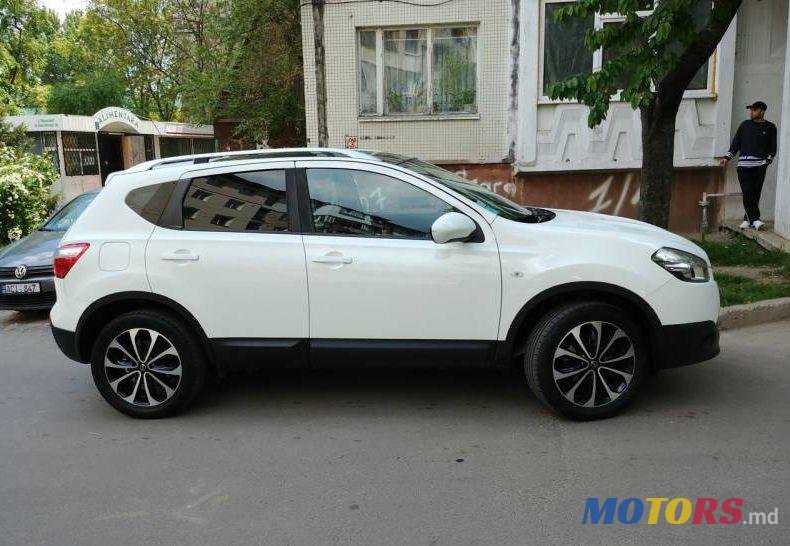 2010' Nissan Qashqai photo #1