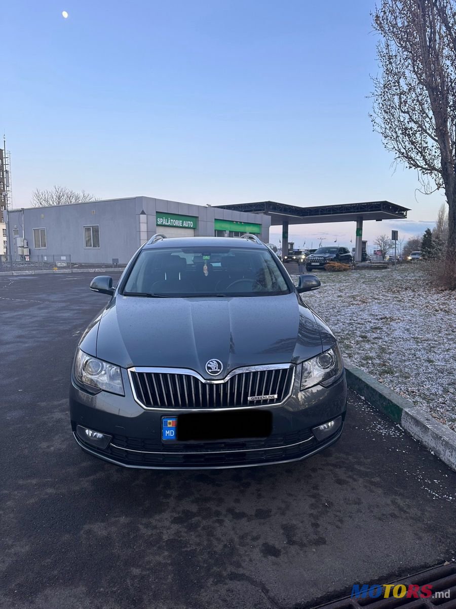 2015' Skoda Superb photo #4