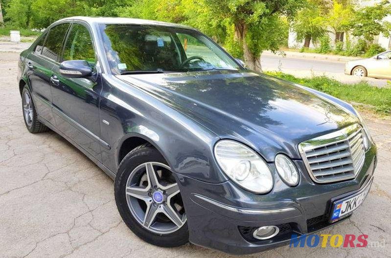 2008' Mercedes-Benz E photo #3