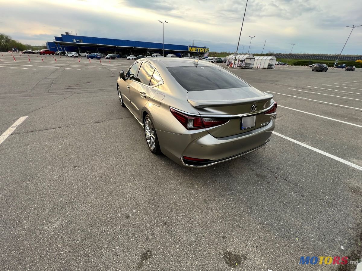 2021' Lexus Es Series photo #5