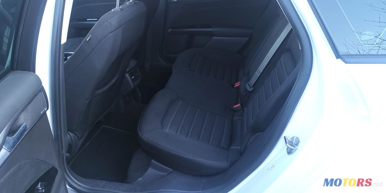 2017' Ford Mondeo photo #6