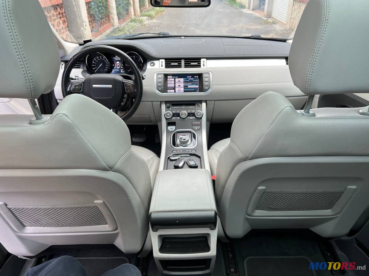 2013' Land Rover Range Rover Evoque photo #2