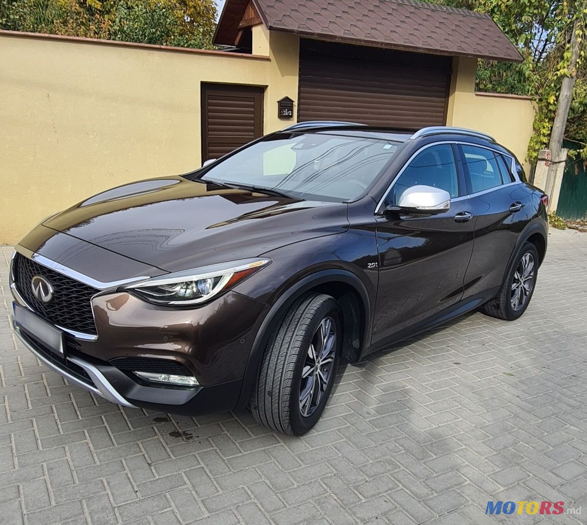 2016' Infiniti QX30 photo #1