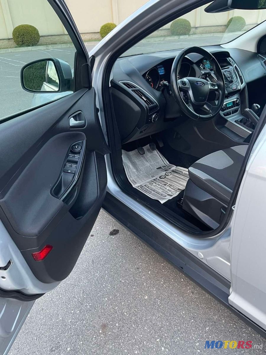 2014' Ford Focus photo #6