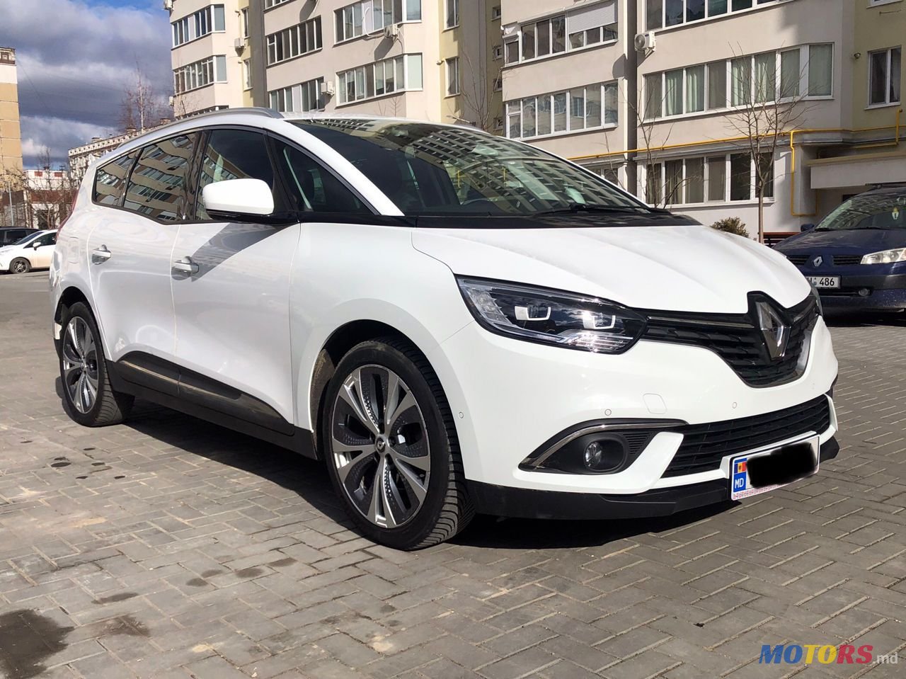 2017' Renault Grand Scenic photo #3