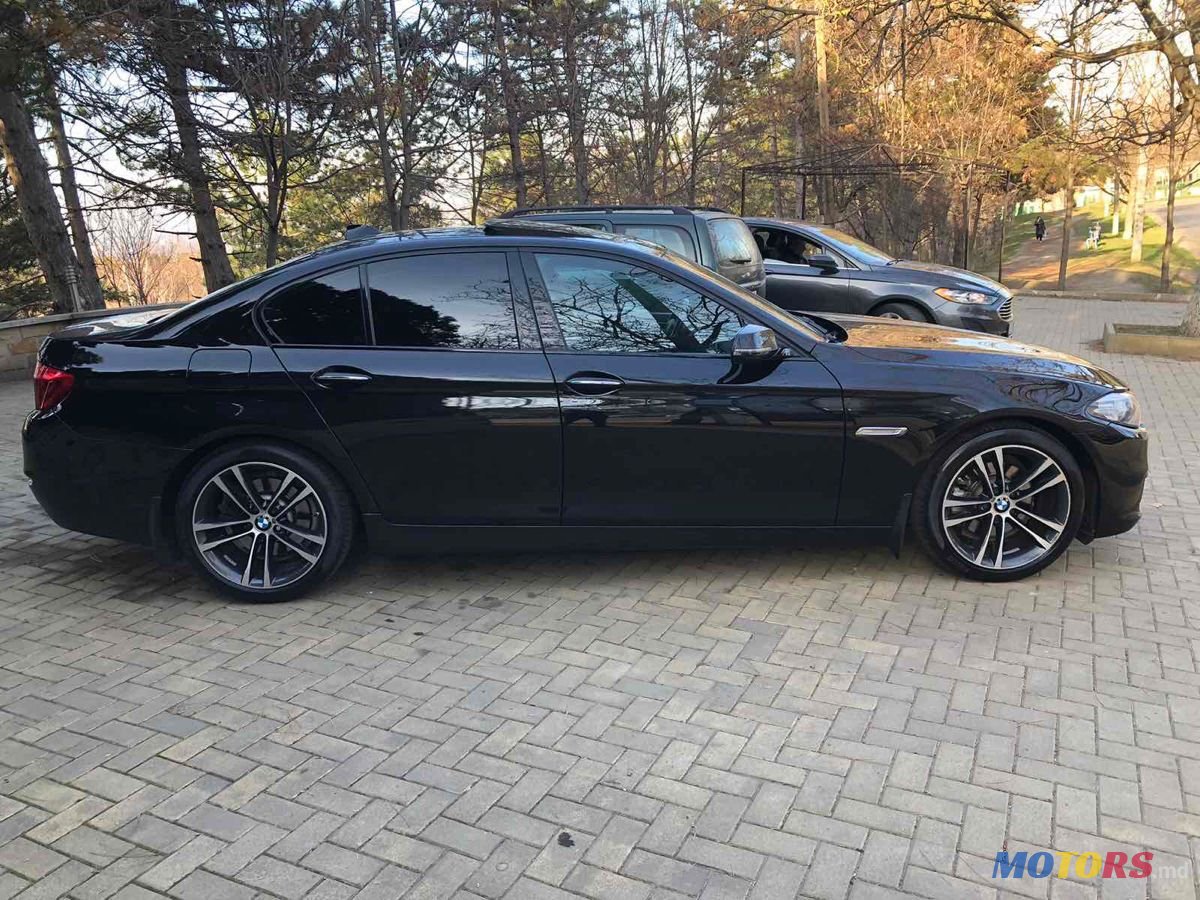 2013' BMW 5 Series photo #2